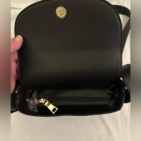 NWT Melie Bianco Piper Vegan Leather Crossbody Bag Black - Picture 7 of 12